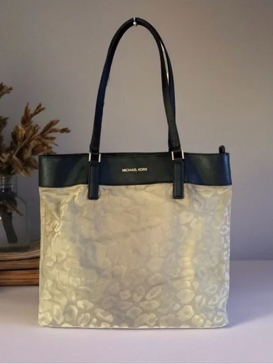 Michael Kors Beige Leopard-Print Tote Bag REHABED - Picture 3 of 13